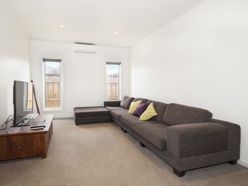 10 Wave Street, St Leonards VIC 3223