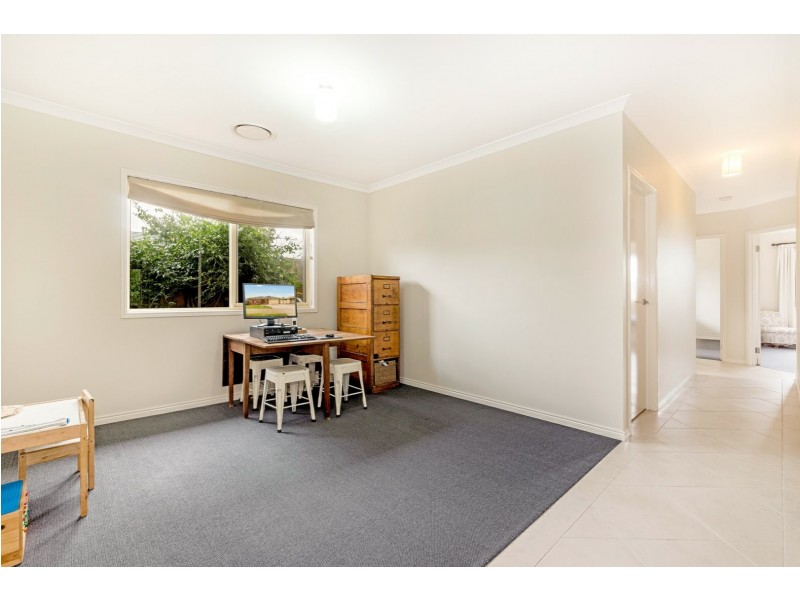 32 Clyde Avenue, St Leonards VIC 3223