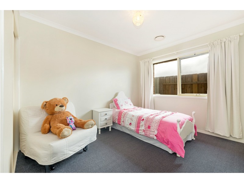 32 Clyde Avenue, St Leonards VIC 3223