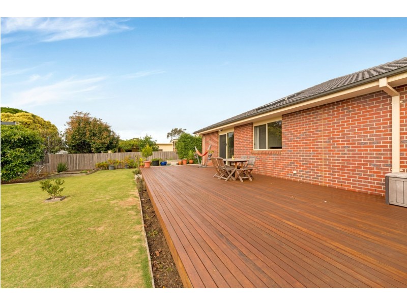 32 Clyde Avenue, St Leonards VIC 3223