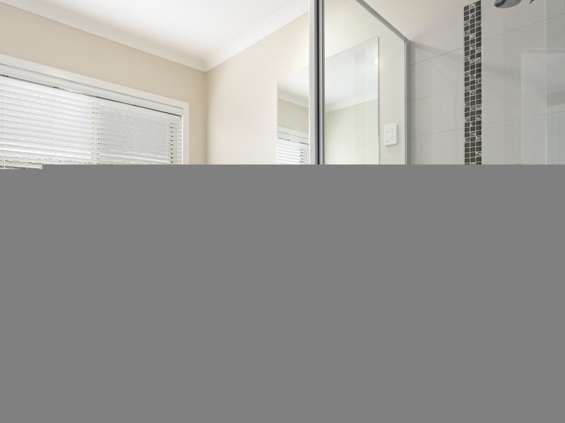 65 Lake View Crescent, St Leonards VIC 3223