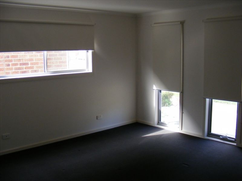 9 Halyard Terrace, St Leonards VIC 3223