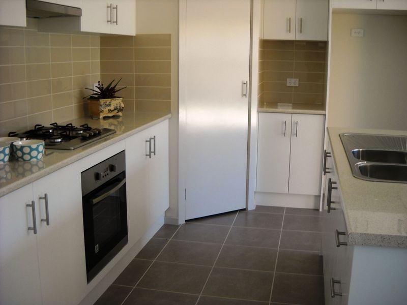 2/6 Edith Court, St Leonards VIC 3223