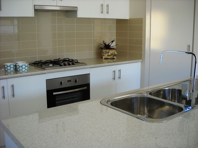 2/6 Edith Court, St Leonards VIC 3223