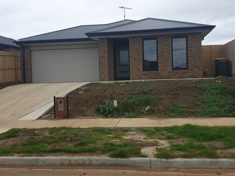 4 Palace Road, St Leonards VIC 3223