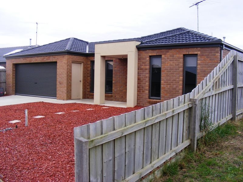 2 Seaspray Court, Indented Head VIC 3223