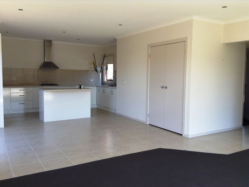 3/6 Edith Court, St Leonards VIC 3223