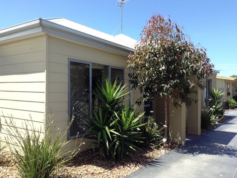 2/2 Edith Court, St Leonards VIC 3223