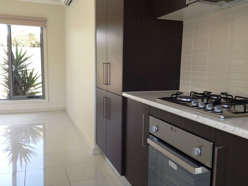 2/2 Edith Court, St Leonards VIC 3223