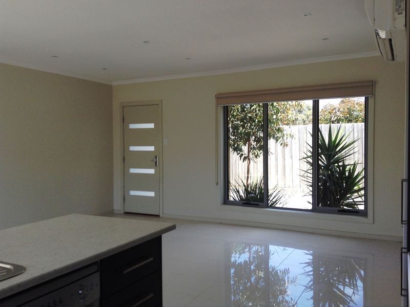 2/2 Edith Court, St Leonards VIC 3223