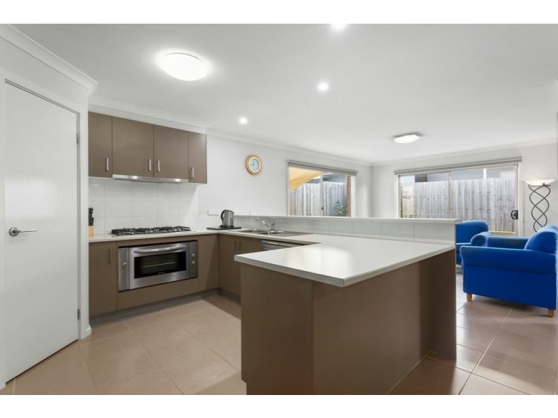 1 Martinsen Street, St Leonards VIC 3223