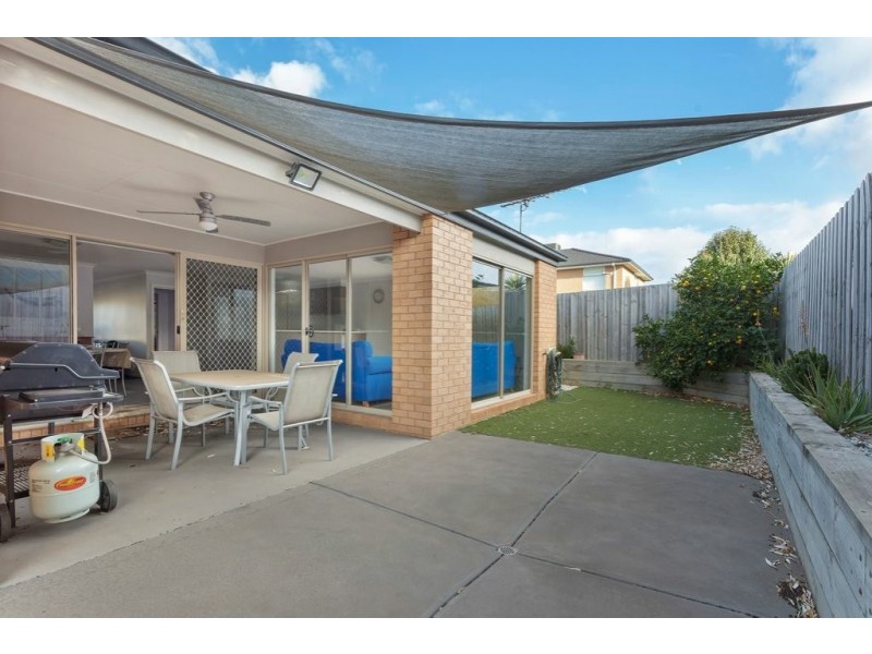 1 Martinsen Street, St Leonards VIC 3223