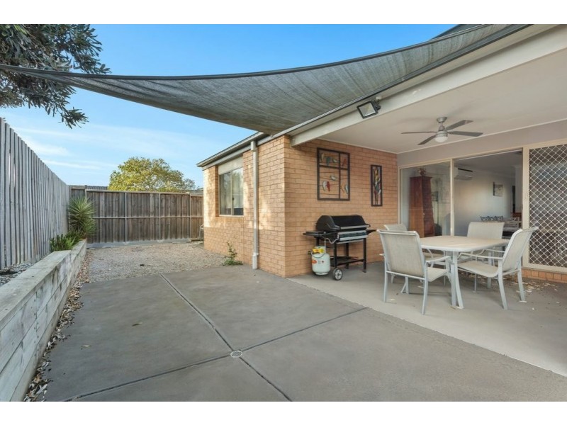 1 Martinsen Street, St Leonards VIC 3223