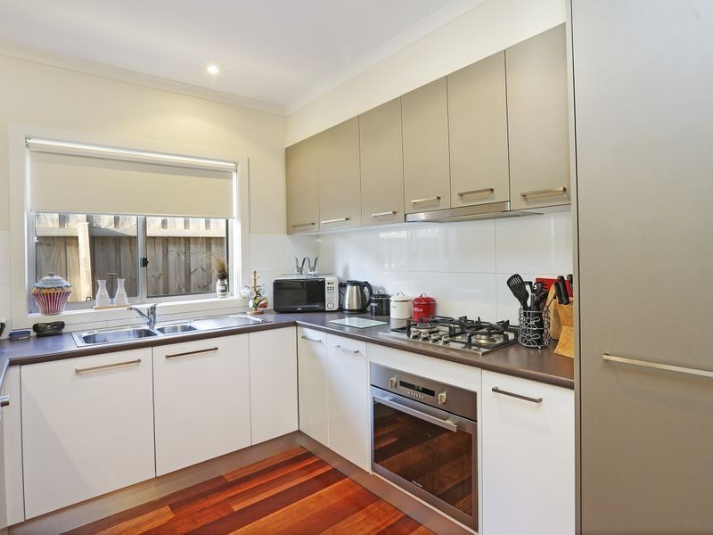 1/3 Welfare Street, Portarlington VIC 3223