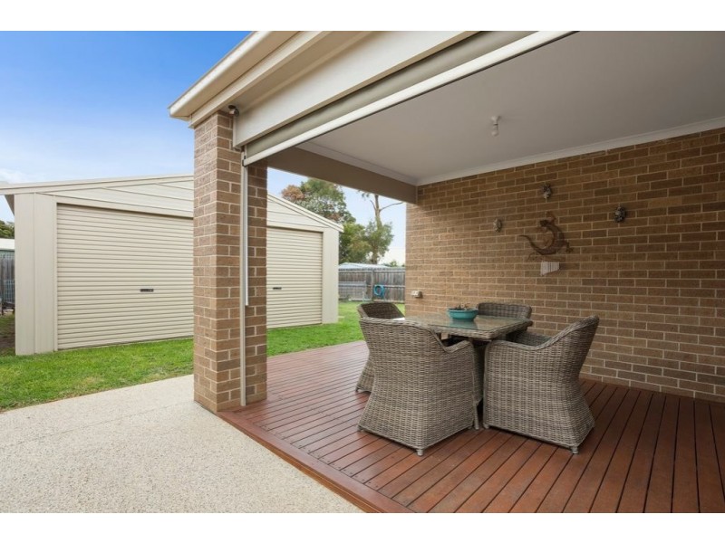 39 Lake View Crescent, St Leonards VIC 3223