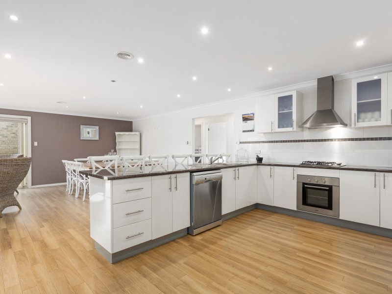 65 Pearl Bay Passage, St Leonards VIC 3223