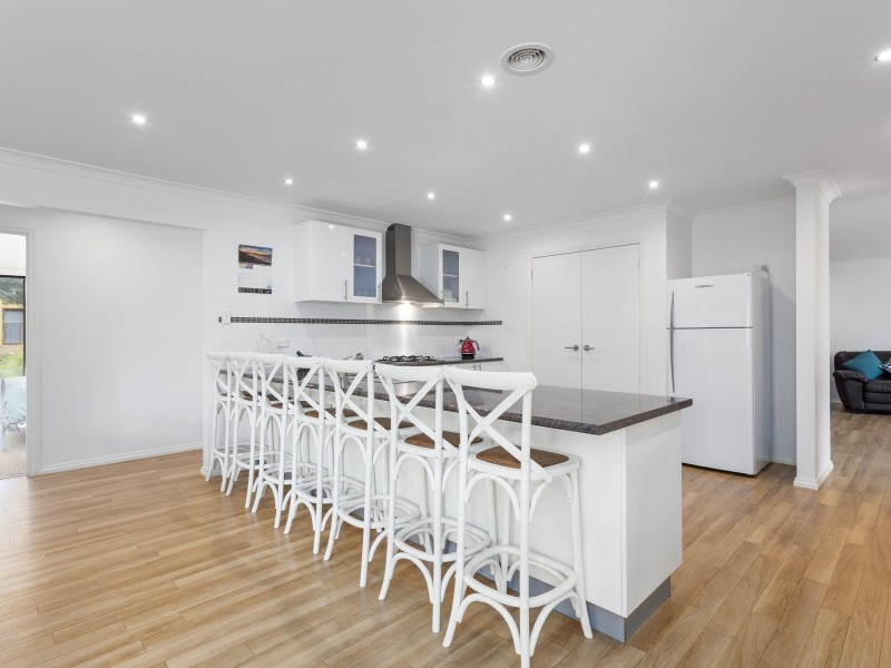65 Pearl Bay Passage, St Leonards VIC 3223