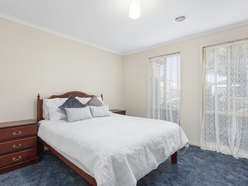 2 Starboard Court, St Leonards VIC 3223