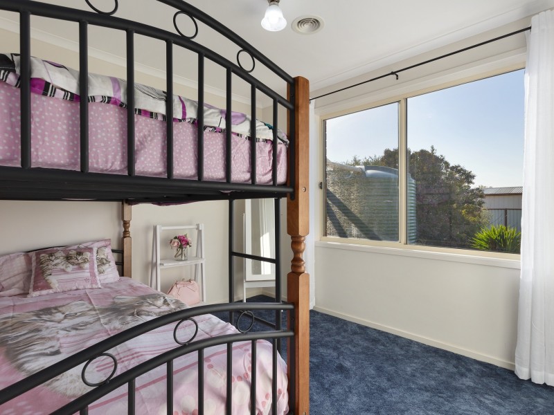 2 Starboard Court, St Leonards VIC 3223