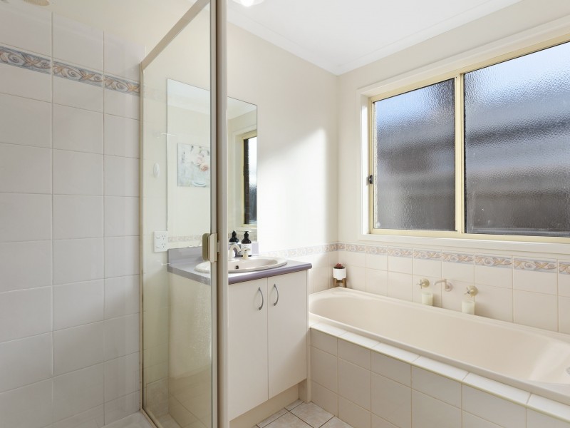 2 Starboard Court, St Leonards VIC 3223