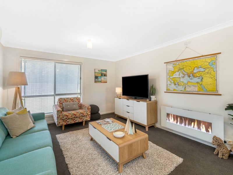 18 Pardolote Crescent, St Leonards VIC 3223