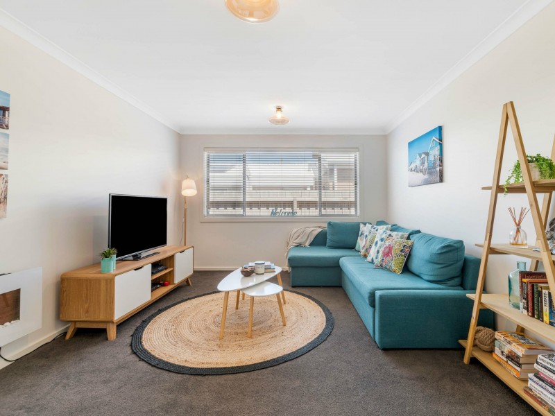 18 Pardolote Crescent, St Leonards VIC 3223