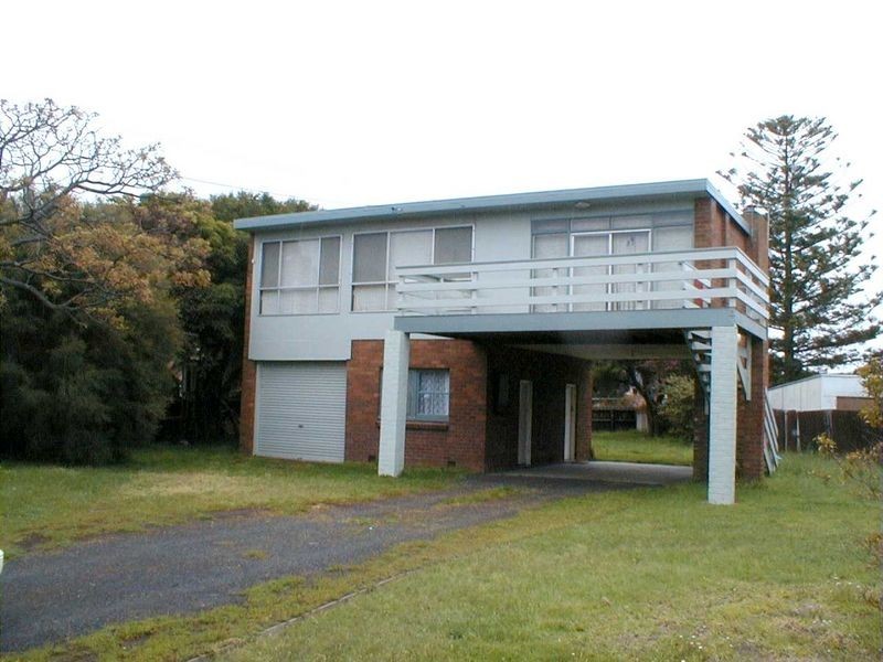 52 Dudley Parade, St Leonards VIC 3223