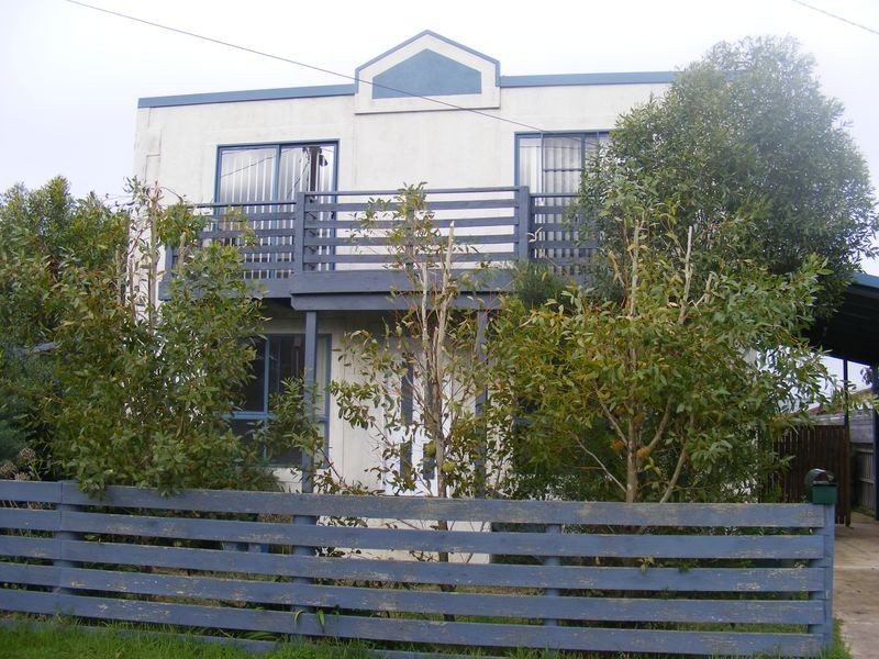 1/38 Ward Street, St Leonards VIC 3223