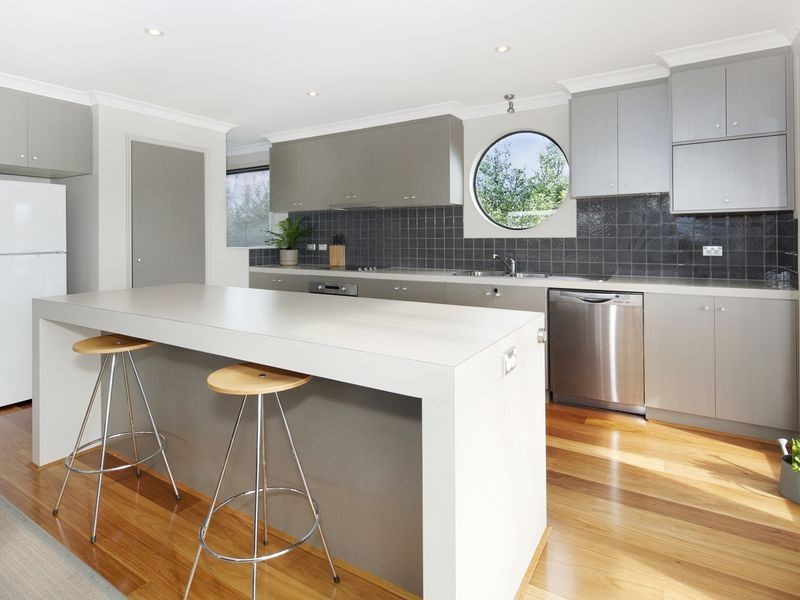 92 Pearl Bay Passage, St Leonards VIC 3223