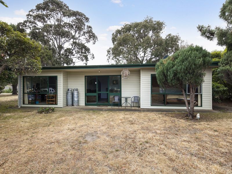 22 Centreway Road, St Leonards VIC 3223