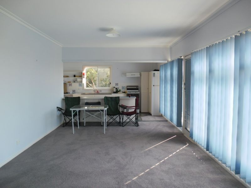 27 Whiting Avenue, Indented Head VIC 3223