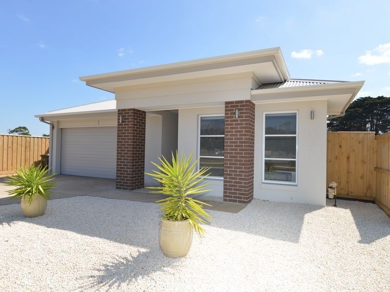 16 Halfmoon Crescent, Indented Head VIC 3223