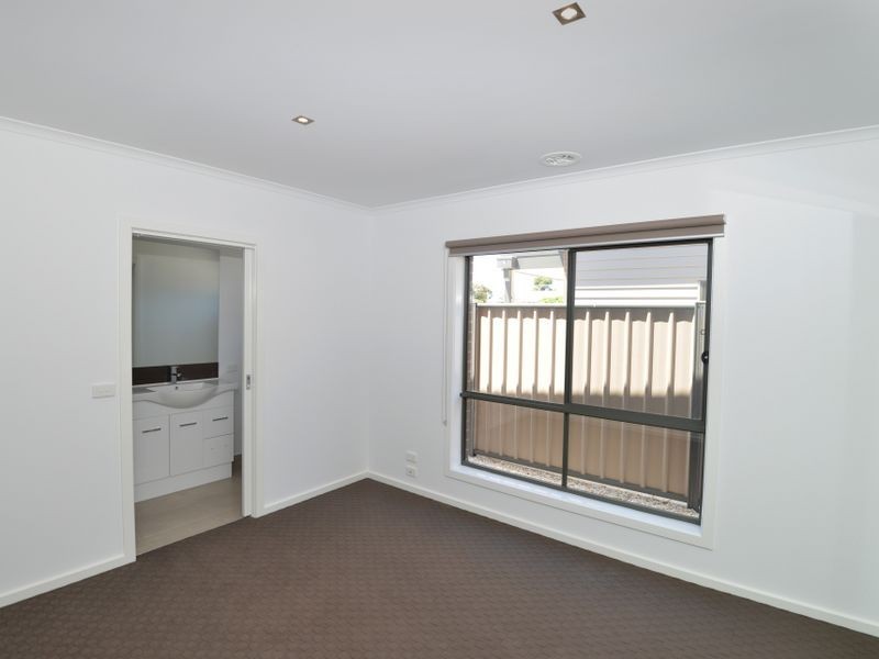 5/43 Leviens Road, St Leonards VIC 3223