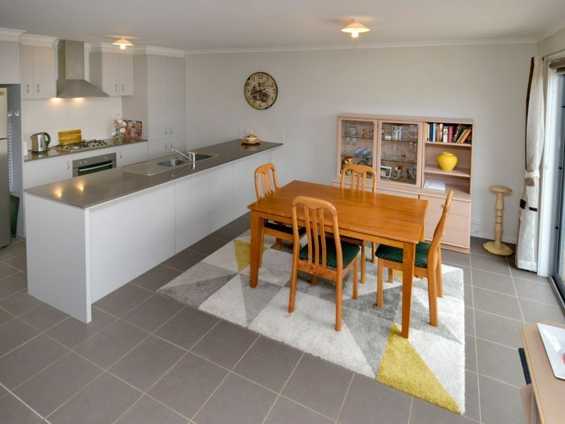 1 Waters Way, St Leonards VIC 3223