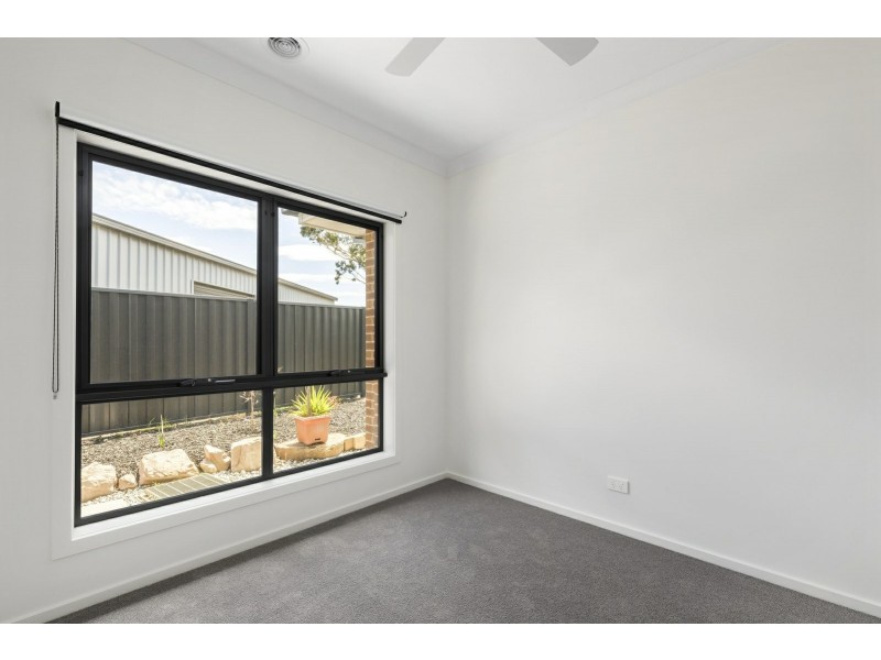 Unit 3/8 Mariners Street, St Leonards VIC 3223