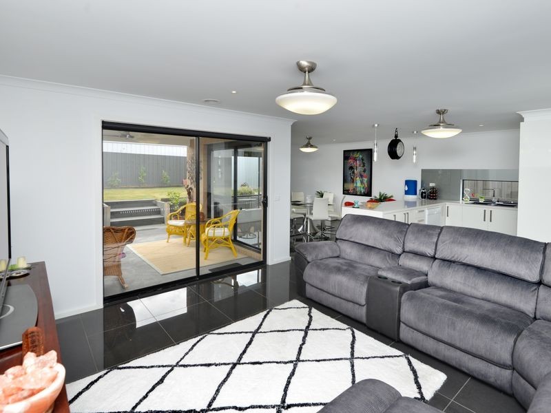 60 Blanche Street, St Leonards VIC 3223