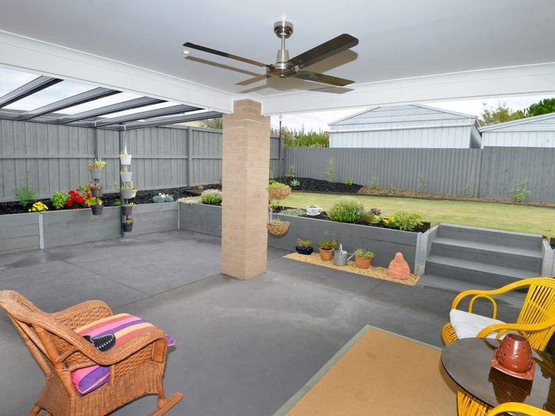 60 Blanche Street, St Leonards VIC 3223