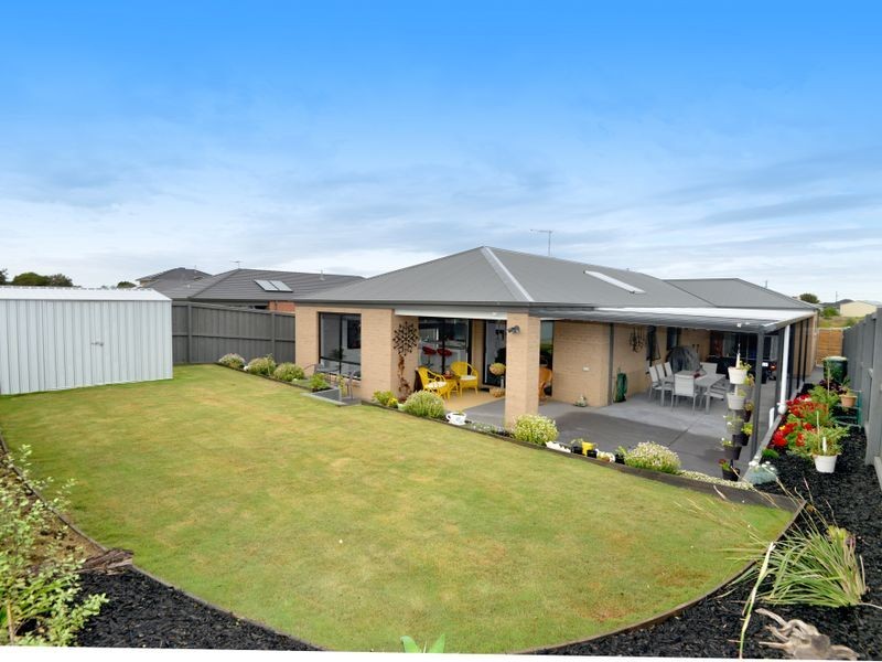 60 Blanche Street, St Leonards VIC 3223