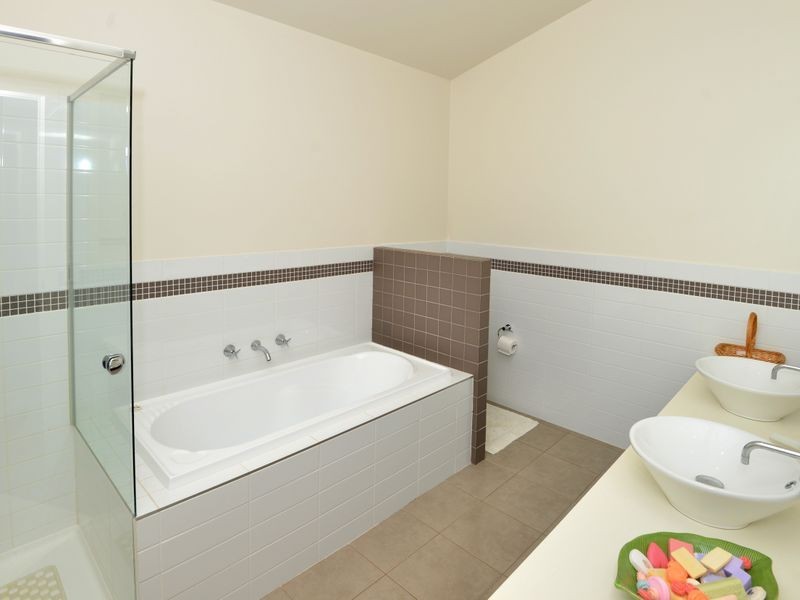 60a Leviens Road, St Leonards VIC 3223