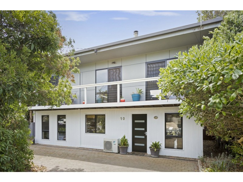 10 Clyde Avenue, St Leonards VIC 3223