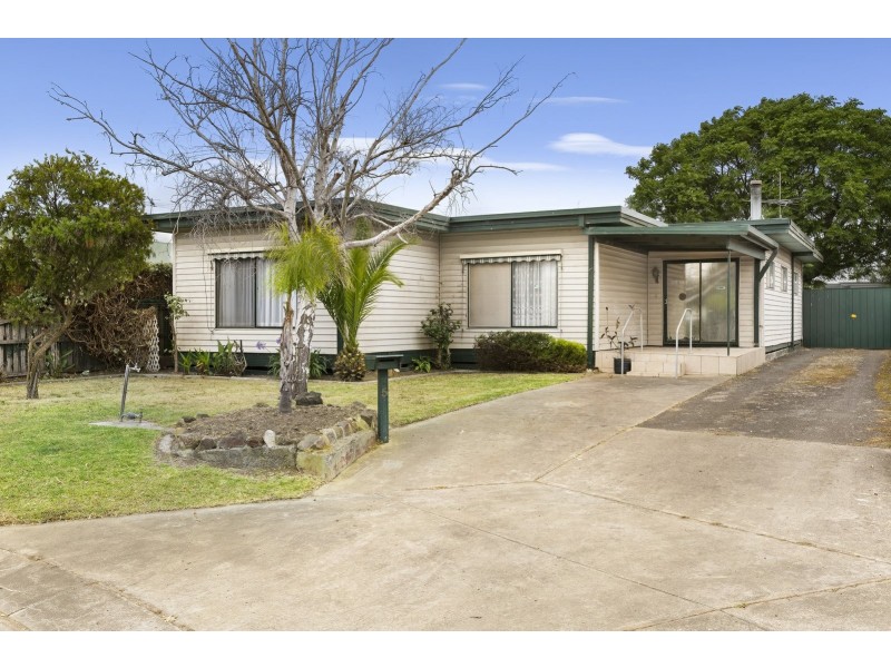 5 Cliff Court, St Leonards VIC 3223