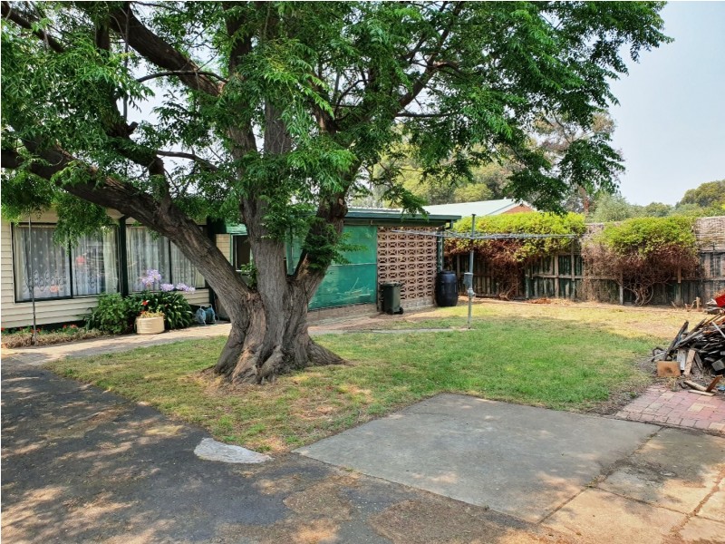 5 Cliff Court, St Leonards VIC 3223