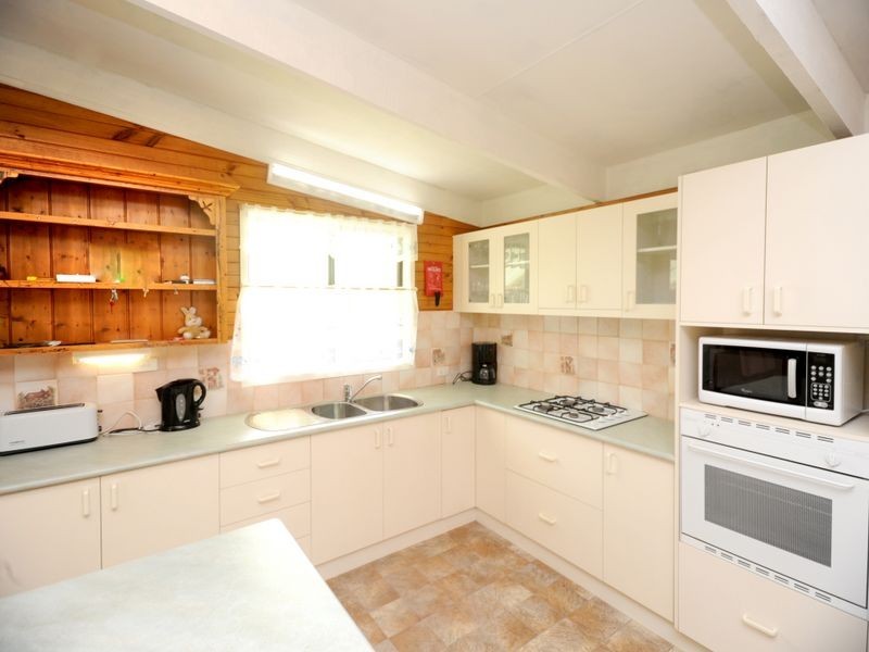 5 Edith Street, St Leonards VIC 3223