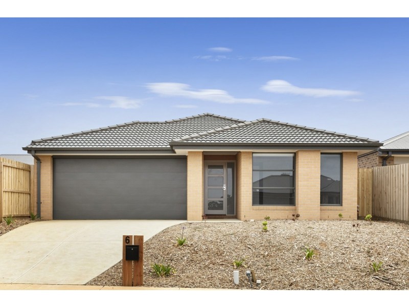 6 Palace Road, St Leonards VIC 3223