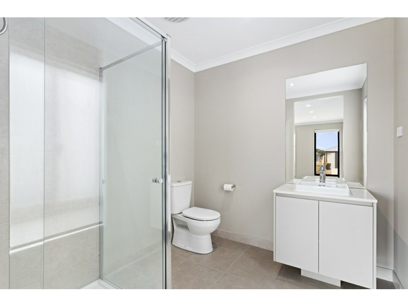 6 Palace Road, St Leonards VIC 3223