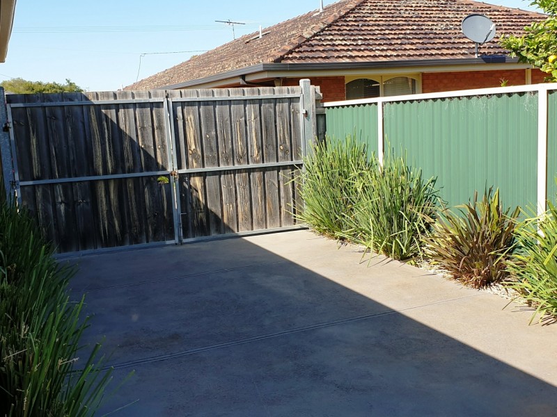 2/31 Valda Avenue, Indented Head VIC 3223