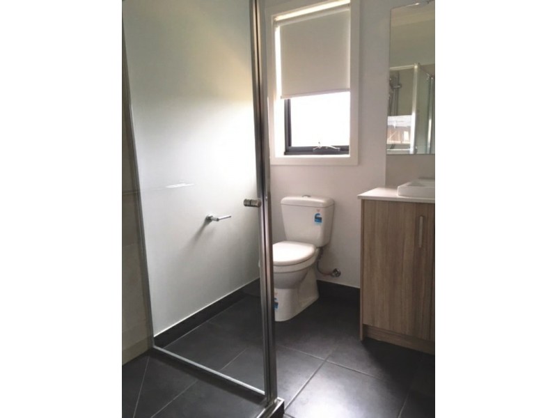 34 Regal Road, St Leonards VIC 3223