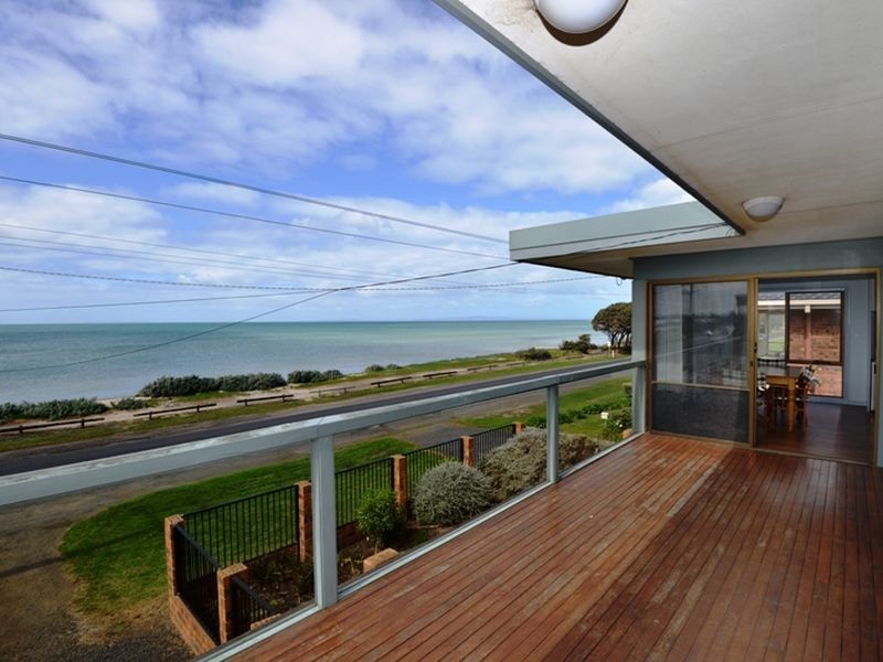 450 The Esplanade, St Leonards VIC 3223