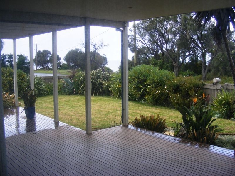 80 Bluff Road, St Leonards VIC 3223