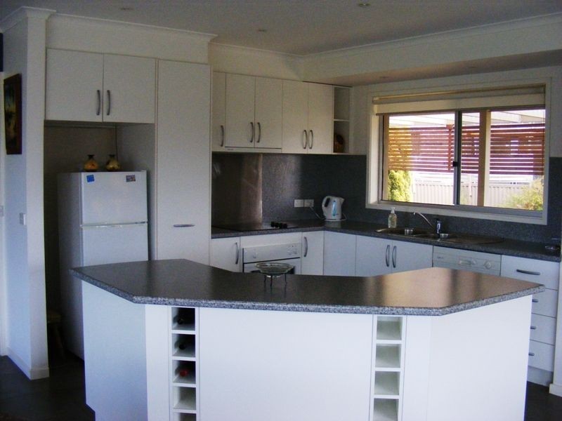 80 Bluff Road, St Leonards VIC 3223